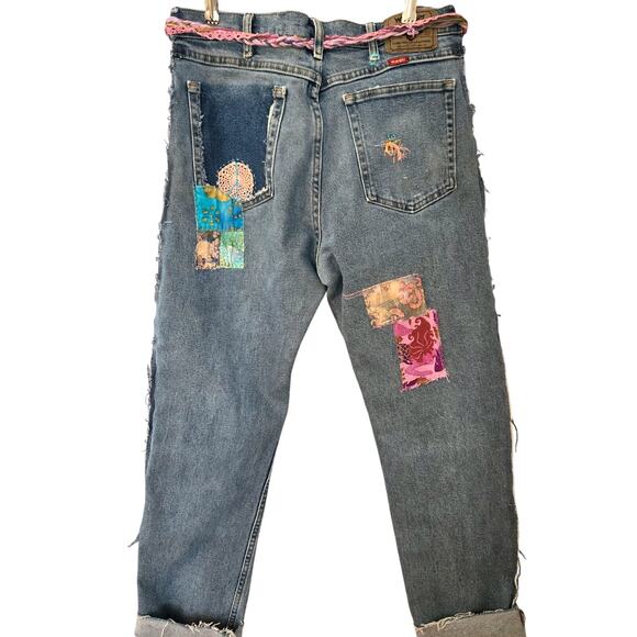 Upcycled One of a kind  Distressed Patched Vintage lace Boyfriend Jeans Size 32 - Picture 3 of 10